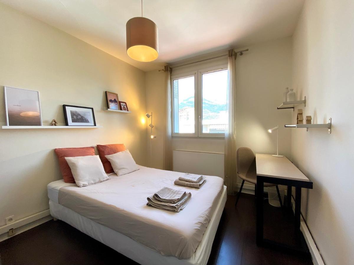 שאמברי Appartement Cosy - Vue Sur Les Montagnes מראה חיצוני תמונה